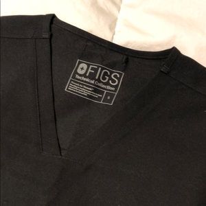 Women's Black V-Neck 3 Pocket Scrub Top ‘Mandarin’